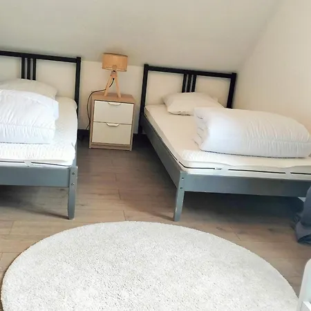 Maison Familiale Avec Jardin Et Terrasse - Proche Randonnees - Fr-1-761-38 オジャック